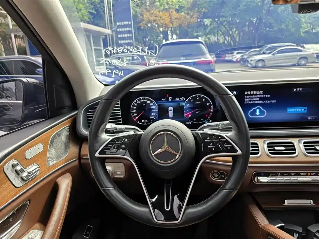 Mercedes-Benz GLE 2024 — фото 12