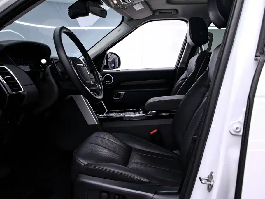 Land Rover Discovery 2019 — фото 14