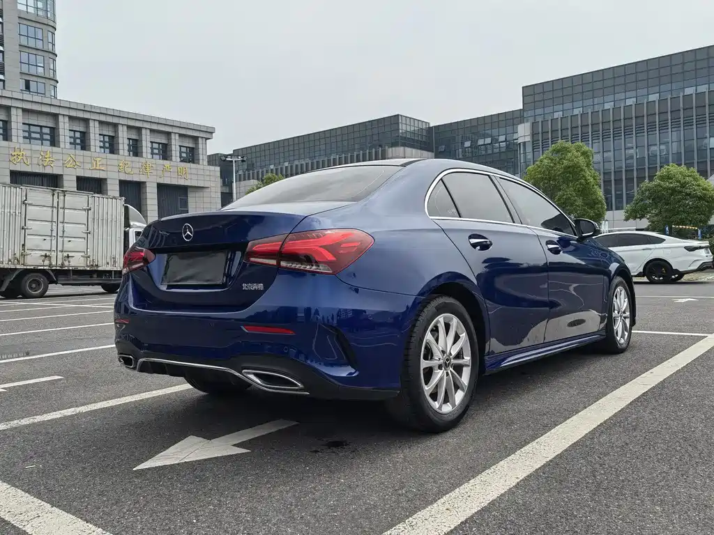 Mercedes-Benz A-Class 2022 — фото 5