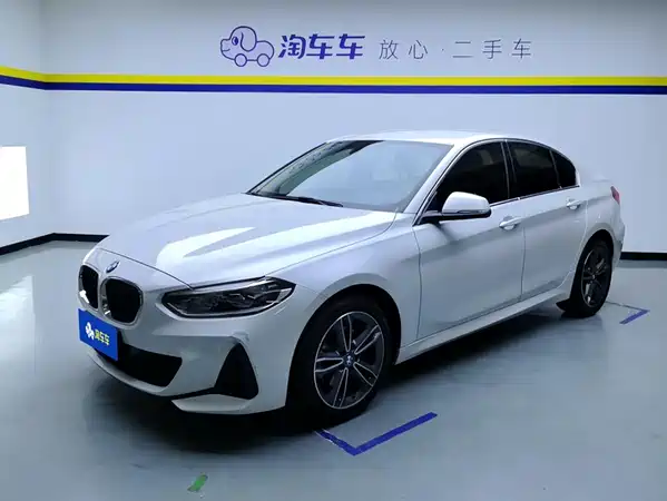 BMW 1 Series 2023