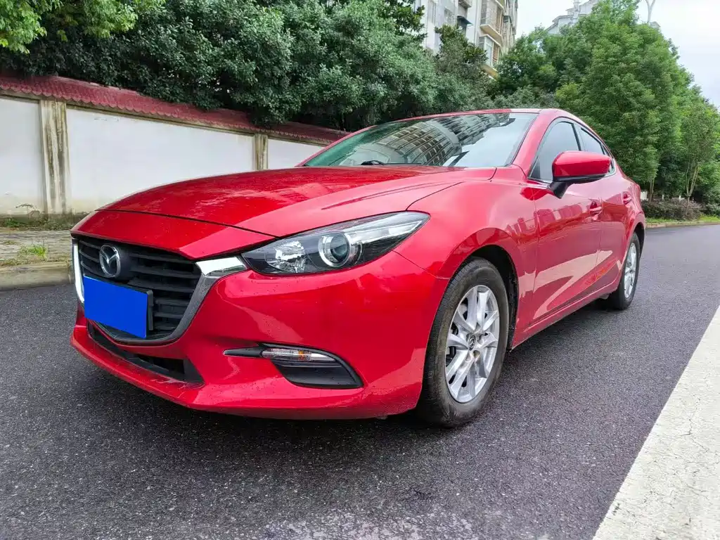 Mazda 3 Axela 2018 — фото 1