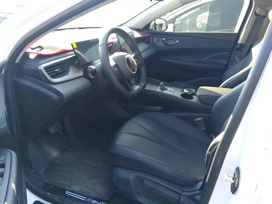 BYD Seal 05 DM-i 2025 — фото 9
