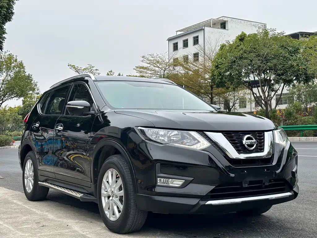 Nissan X-Trail 2018 — фото 3