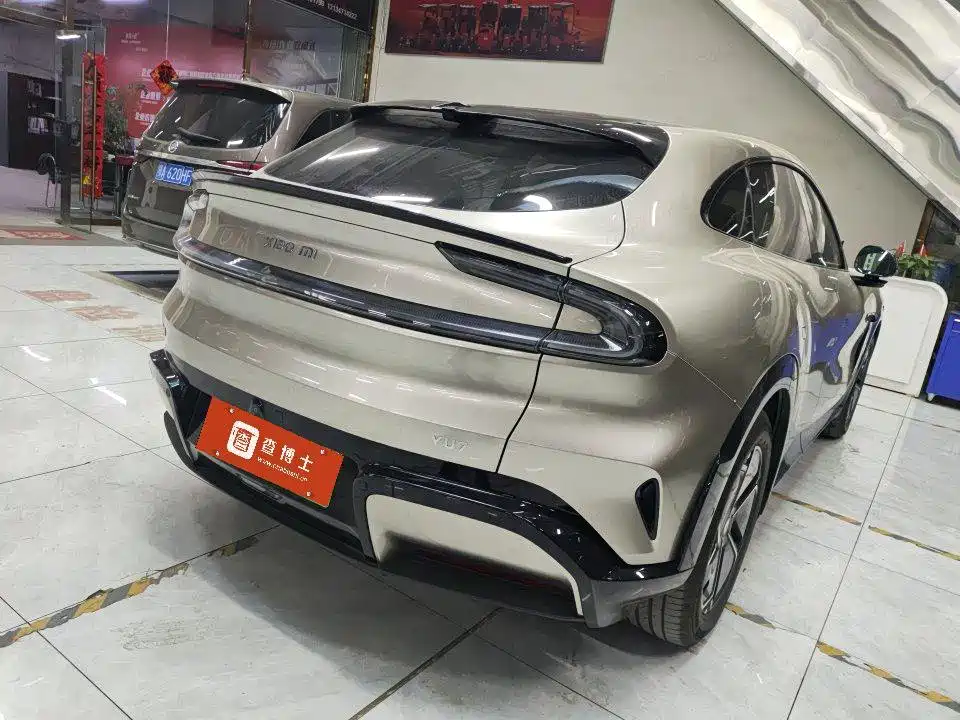 Xiaomi YU7 2025 — фото 3