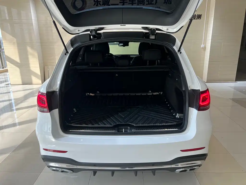 Mercedes-Benz GLC 2019 — фото 16