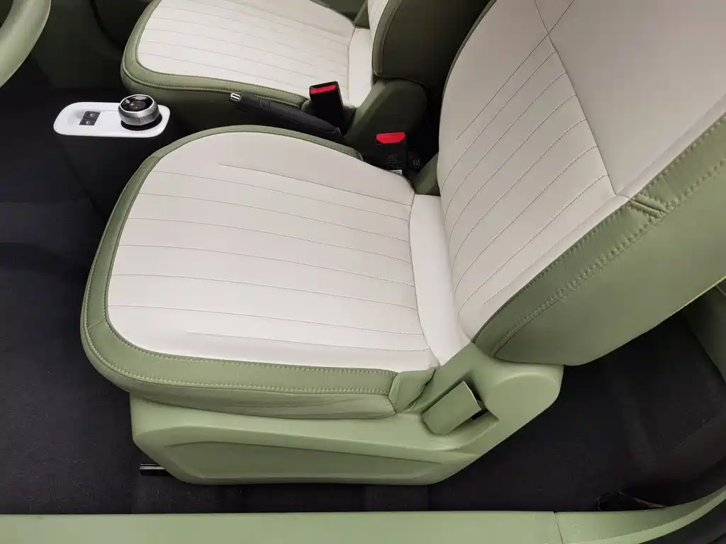 Geely Galaxy Panda 2025 — фото 20