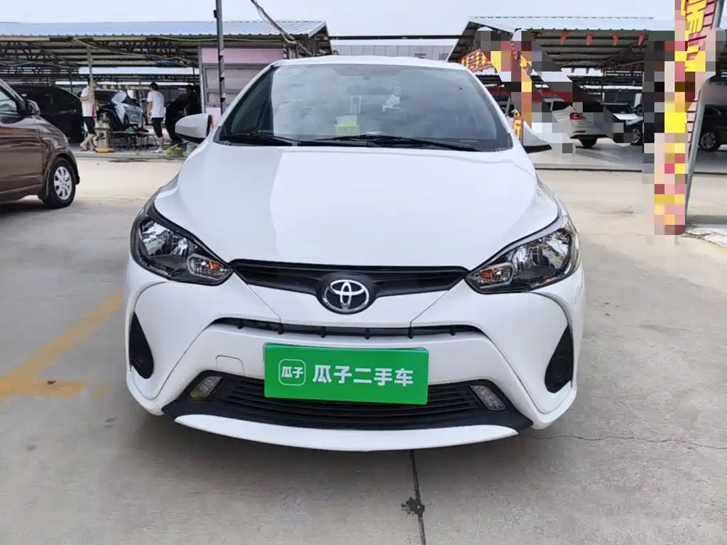 Toyota Yaris L 2020 — фото 3