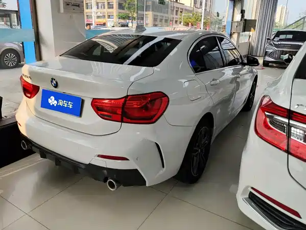 BMW 1 Series 2021