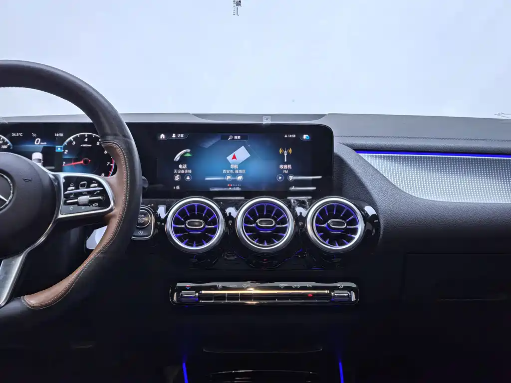 Mercedes-Benz GLA 2022 — фото 14