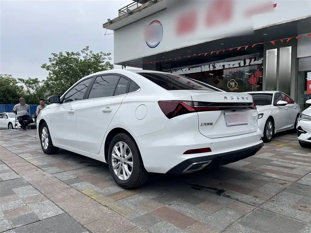 Roewe i5 2025 — фото 10