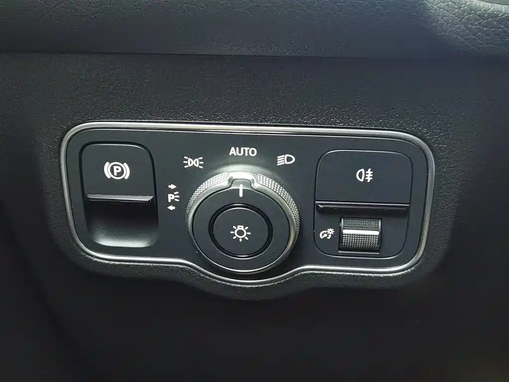 Mercedes-Benz GLB 2022 — фото 21