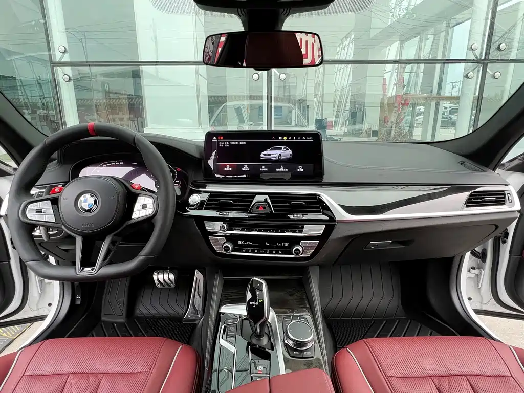 BMW 5 Series 2023 — фото 12