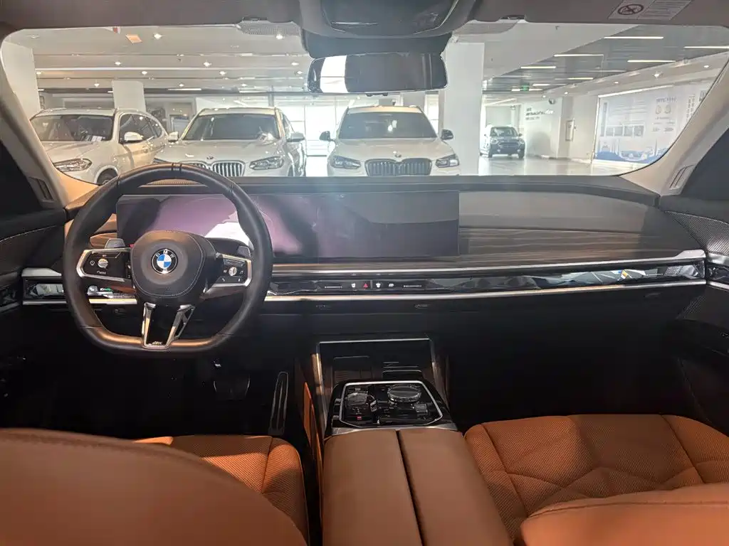 BMW 7 Series 2025 — фото 9