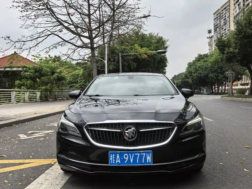 Buick LaCrosse 2019 — фото 2