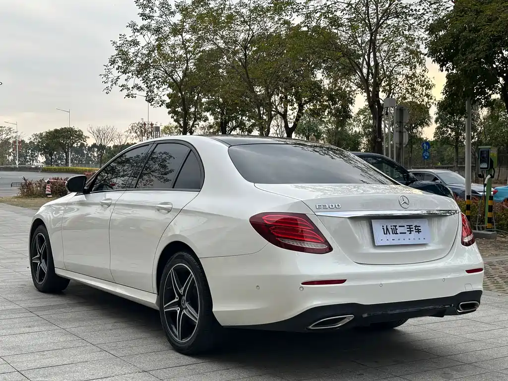 Mercedes-Benz E-Class 2020 — фото 9