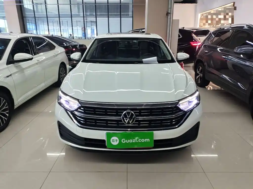 Volkswagen Sagitar 2024