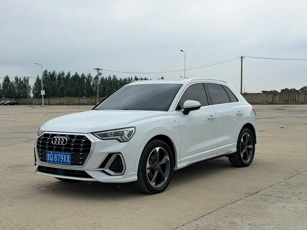Audi Q3 2022