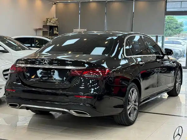 Mercedes-Benz E-Class 2021