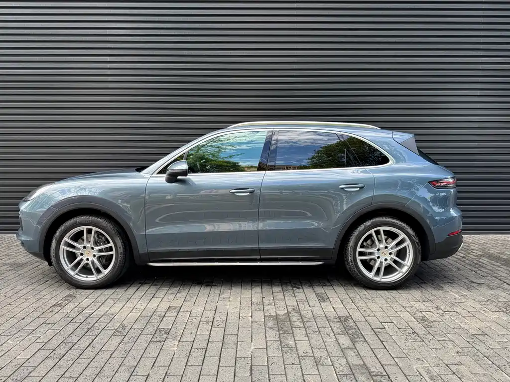 Porsche Cayenne 2019 — фото 2