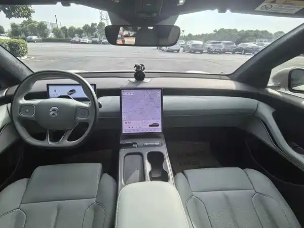 NIO ET5T 2023