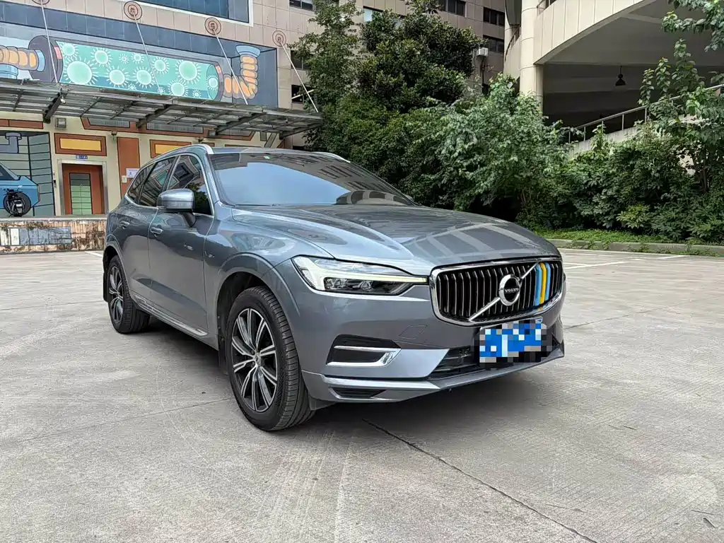 Volvo XC60 2021 — фото 3