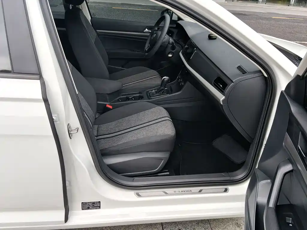 Volkswagen Lavida Pure Electric 2021 — фото 15