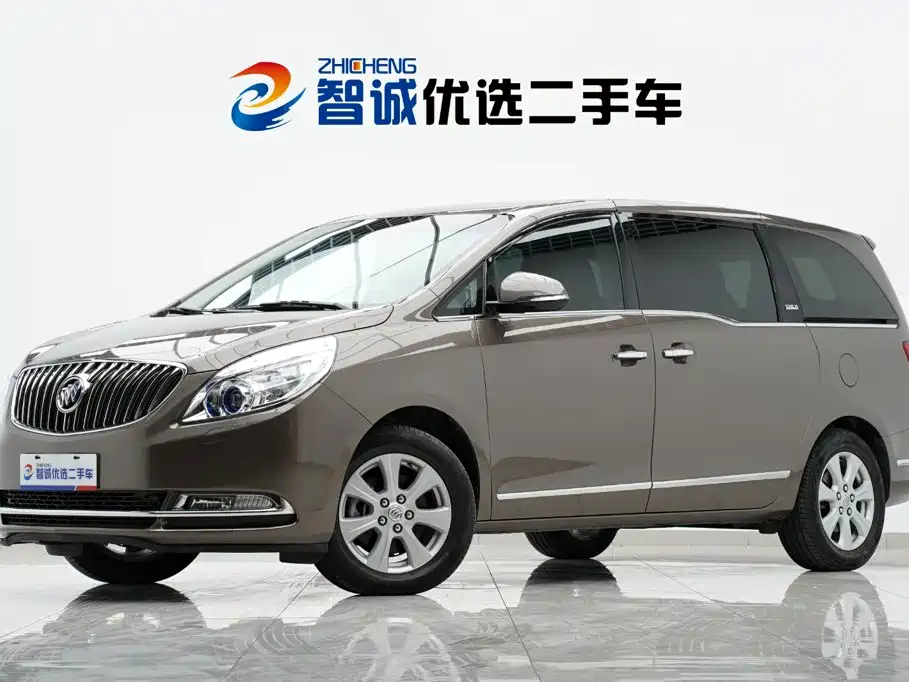 Buick GL8 2016 — фото 1