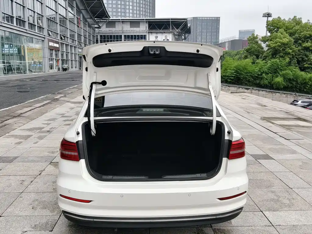 Volkswagen Lavida Pure Electric 2021 — фото 10