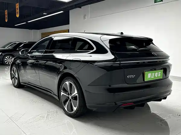 NIO ET5T 2025
