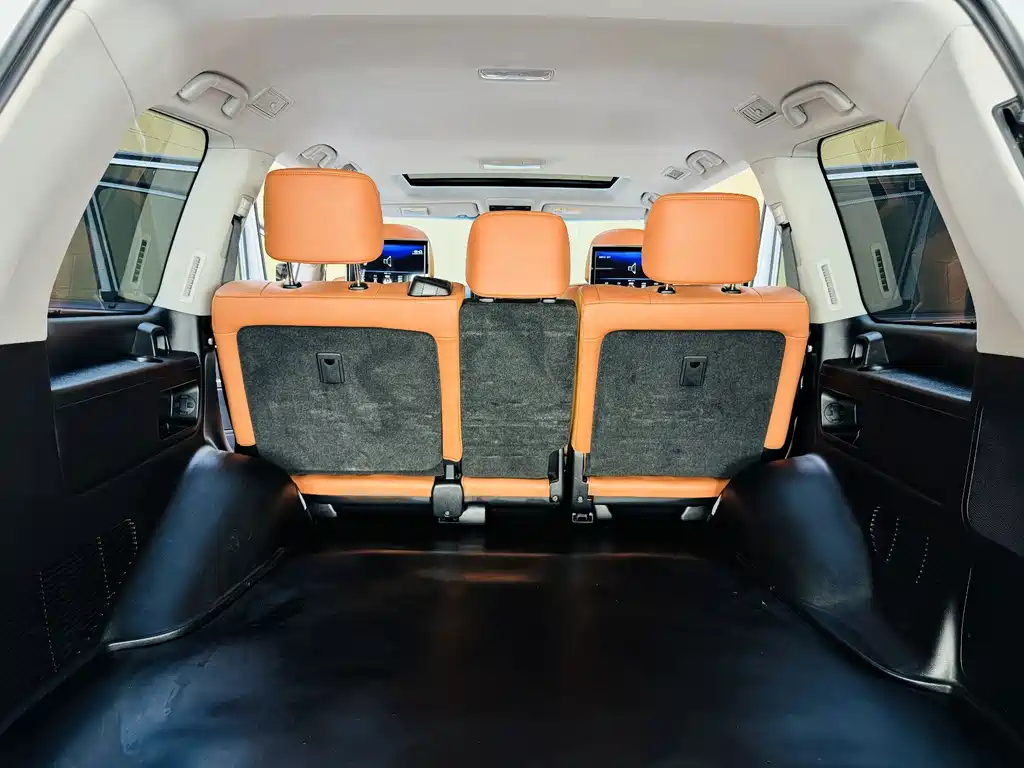 Lexus LX 2016 — фото 13