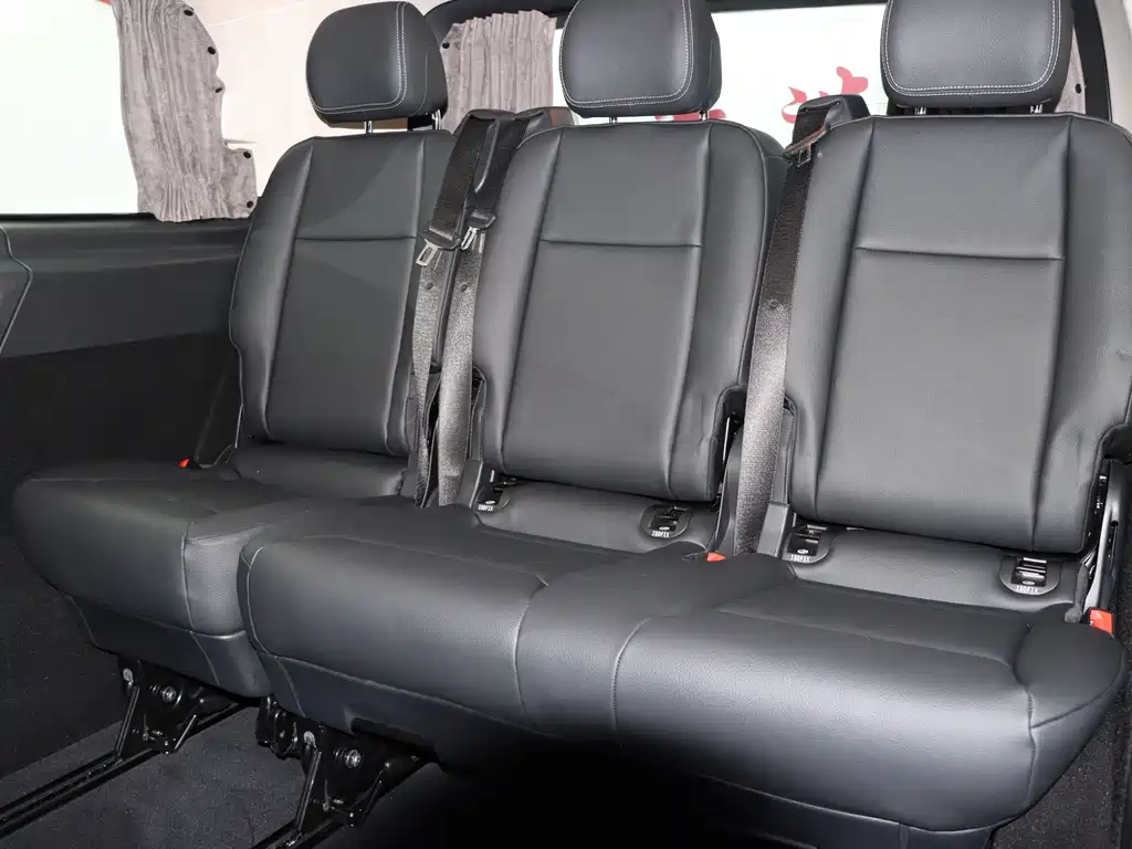 Mercedes-Benz Vito 2021 — фото 13