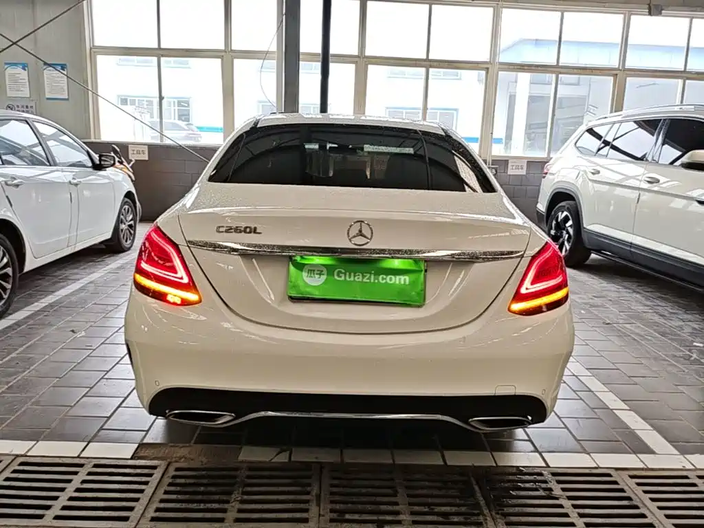Mercedes-Benz C-Class 2019