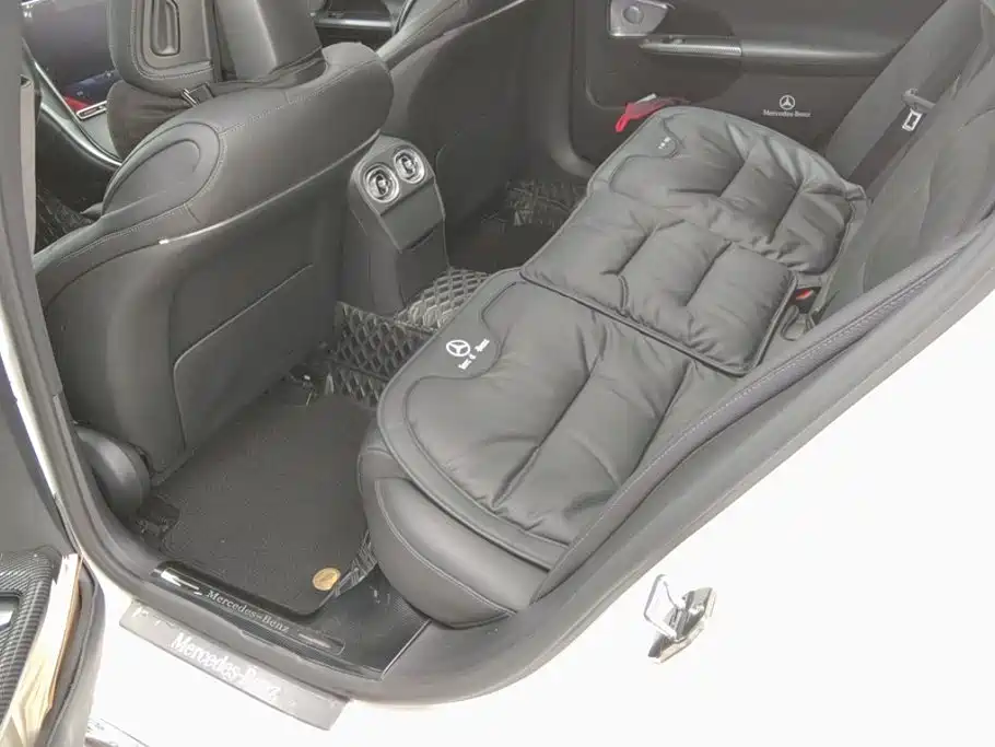 Mercedes-Benz C-Class 2022 — фото 11