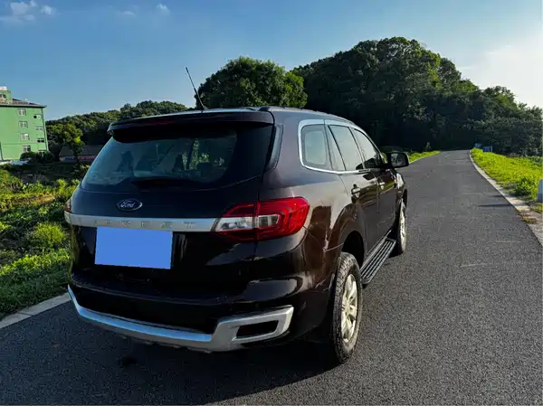 Ford Everest 2016
