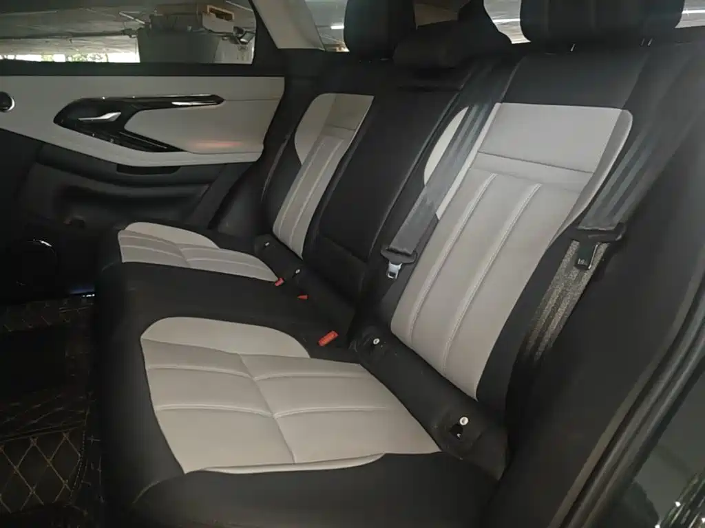 Land Rover Range Rover Evoque 2026 — фото 17