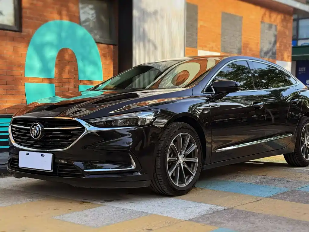 Buick LaCrosse 2020 — фото 1