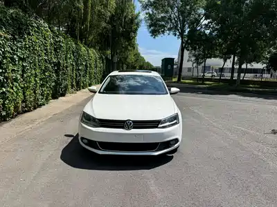 Volkswagen Sagitar 2013
