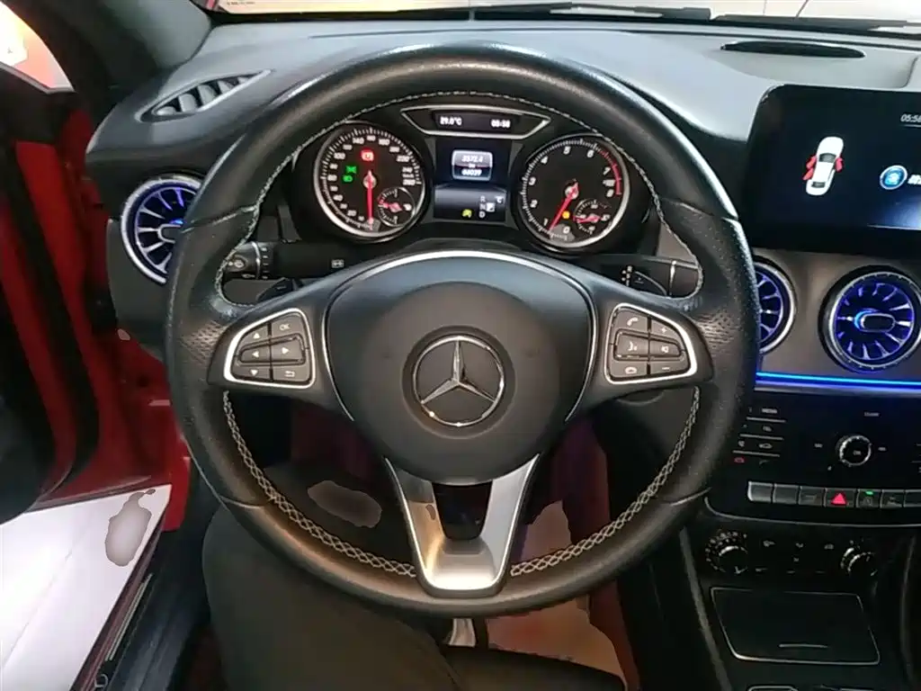Mercedes-Benz CLA 2018 — фото 11