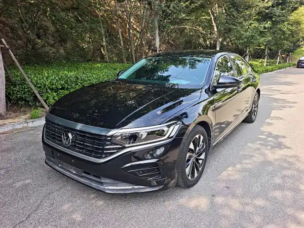 Volkswagen Passat 2022