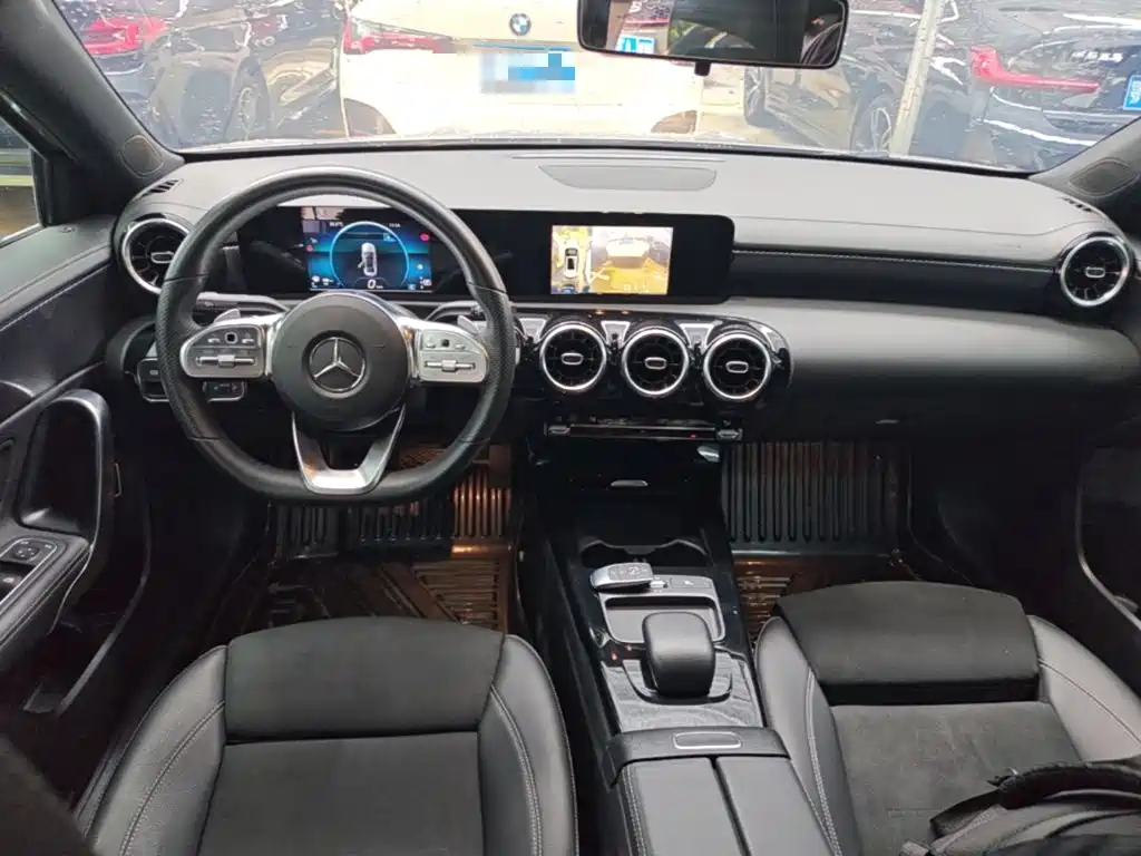Mercedes-Benz A-Class 2019 — фото 10
