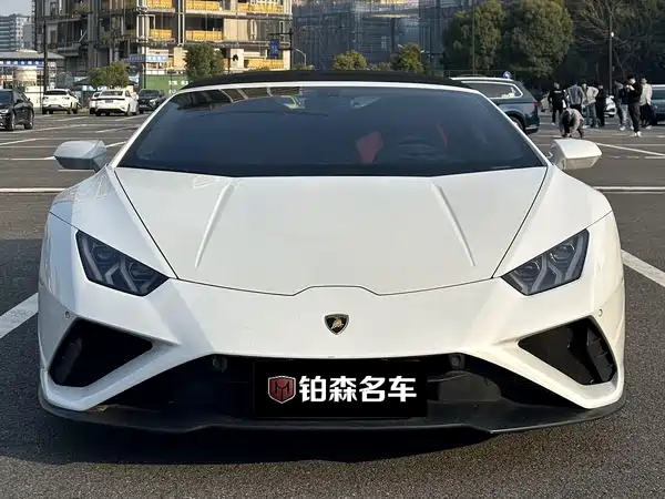 Lamborghini Huracan 2021