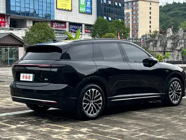 NIO ES6 2024