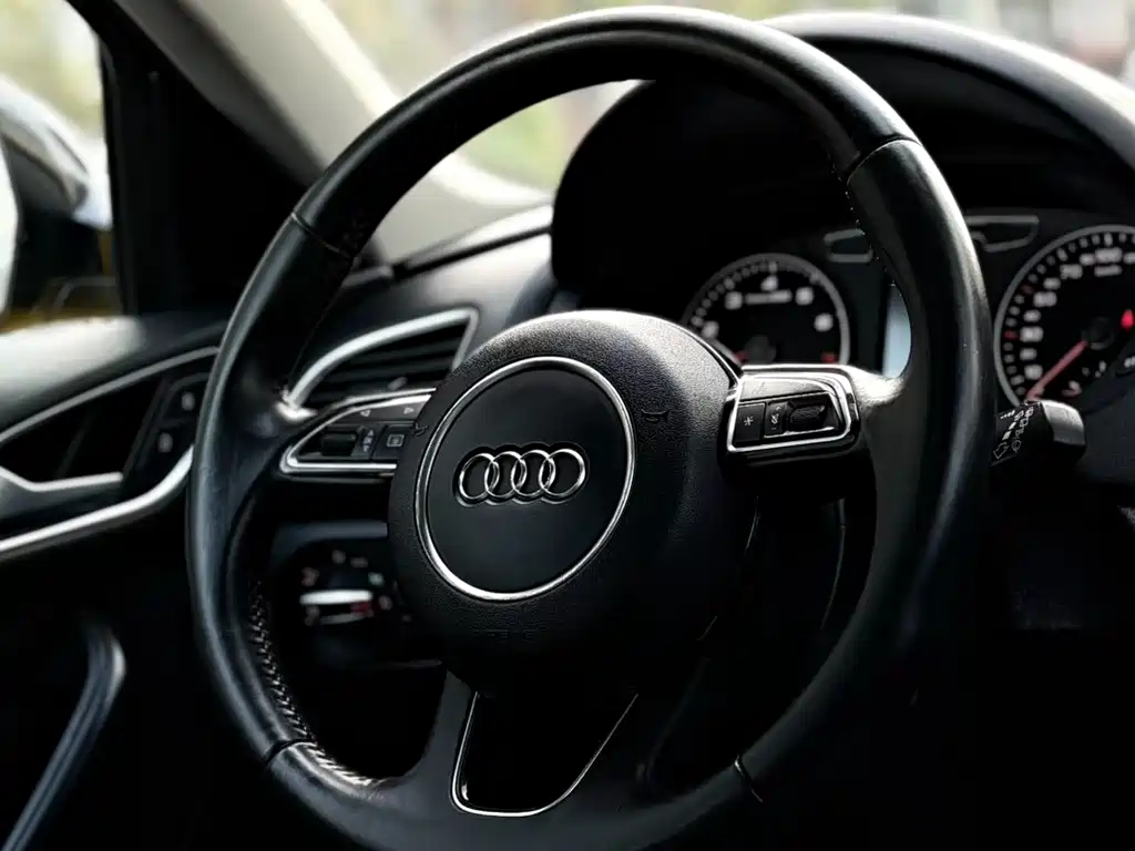 Audi Q3 2017 — фото 8