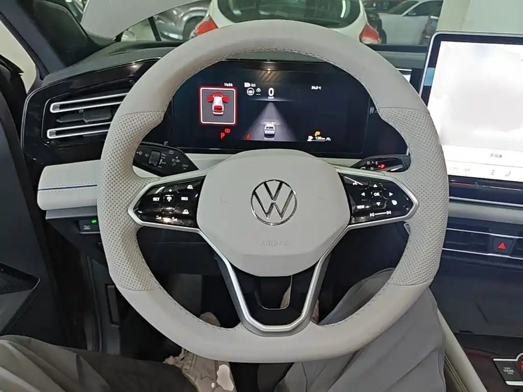 Volkswagen Tiguan L 2026