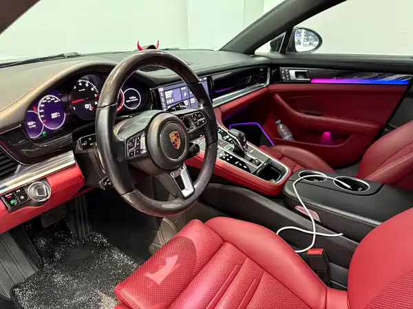 Porsche Panamera 2019