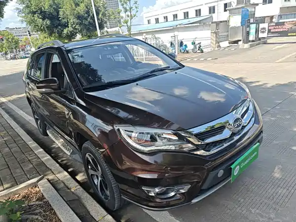 BYD S7 2015