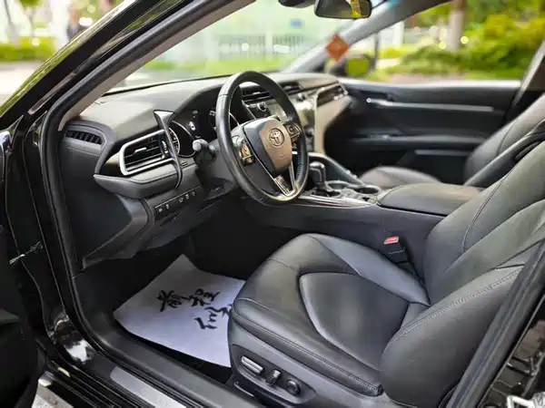 Toyota Camry 2019