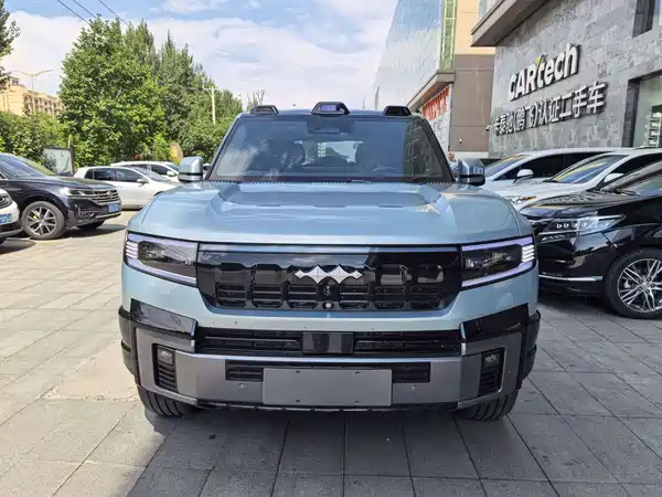Fangchengbao Leopard 8 2024
