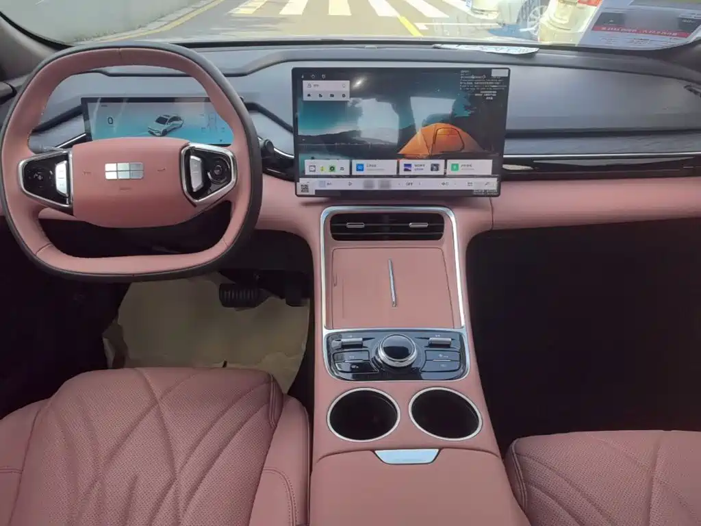 Geely Galaxy L6 2026 — фото 10