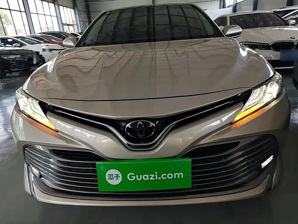 Toyota Camry 2020 — фото 3